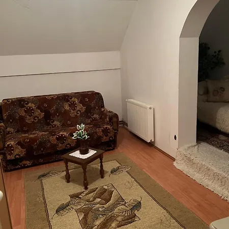 Rada, Kadinjaca Εξοχικό σπίτι